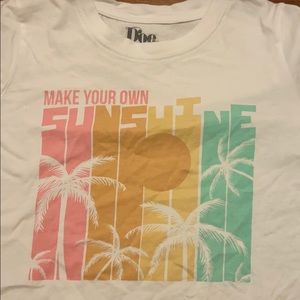 Graphic “ Make your own sunshine” T-shirt L